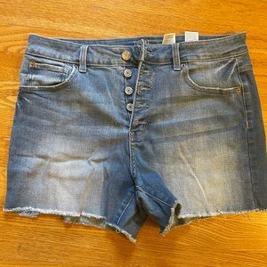 Time & Tru high rise denim short, with streatch, sz 14, 4inch inseam